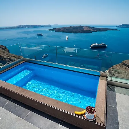 מלון Kratiras View Luxury 3*