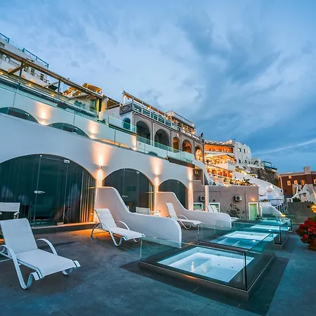 Kratiras View Luxury מלון 3*